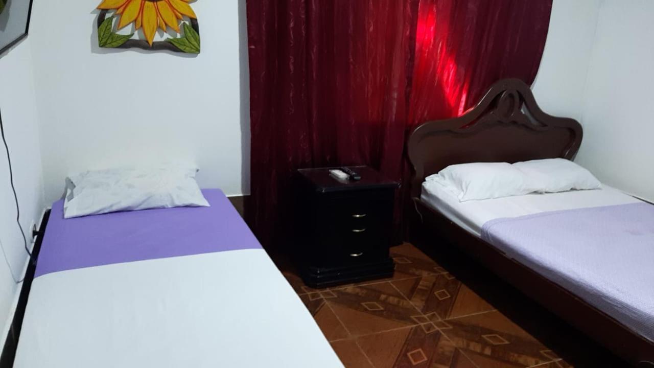 Hostal Selvatrip レティシア エクステリア 写真